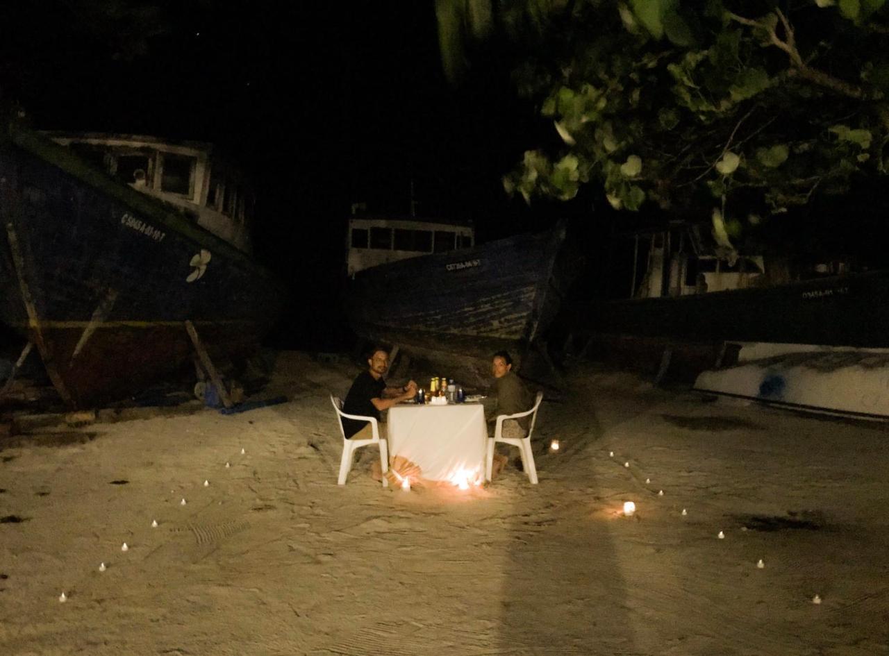 키루히야 몰디브 호텔 Omadhoo 외부 사진